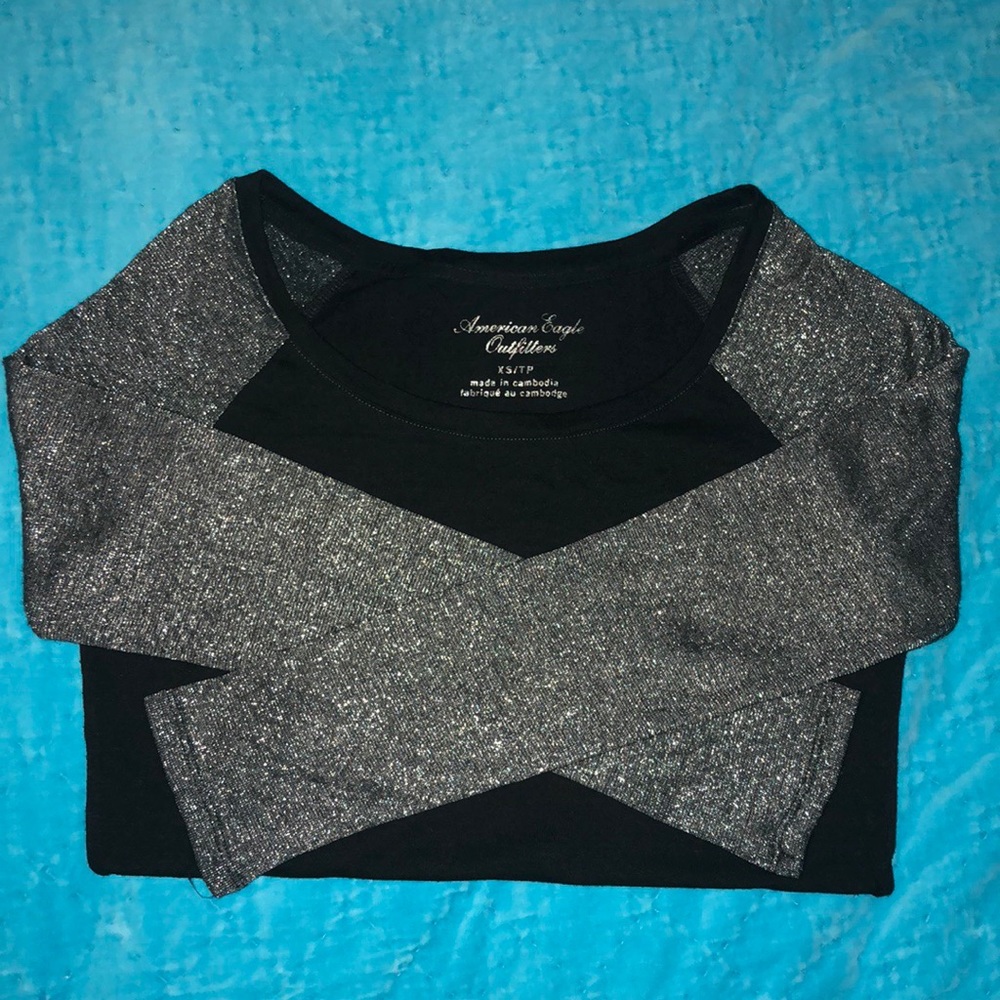 AE black and silver long sleeve